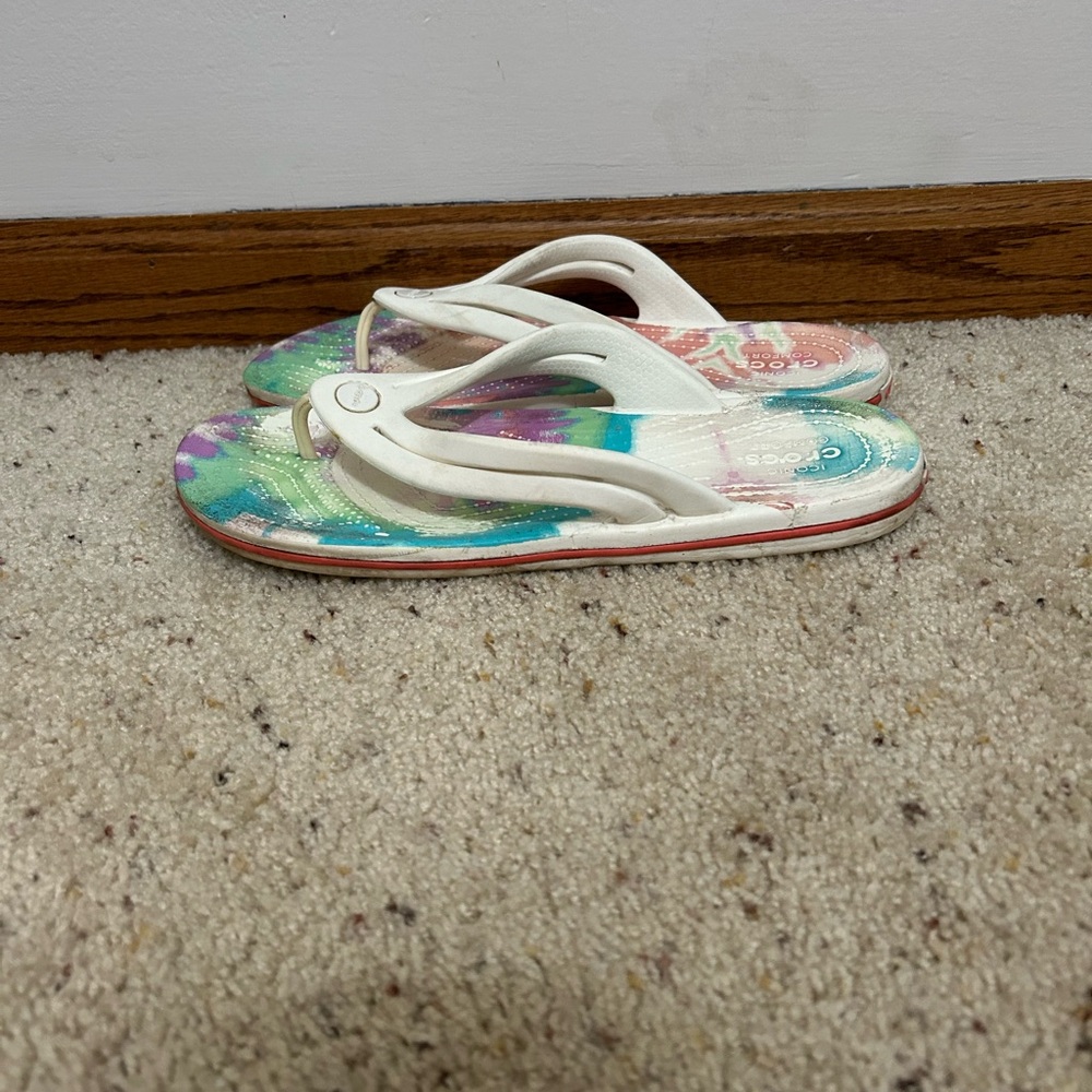 Women's size 10 Tie dye Croc flip flops